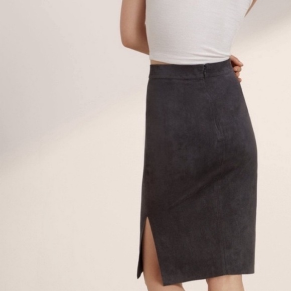 Aritzia Wilfred Free Vegan Suede Lis Pencil Skirt - Picture 9 of 12